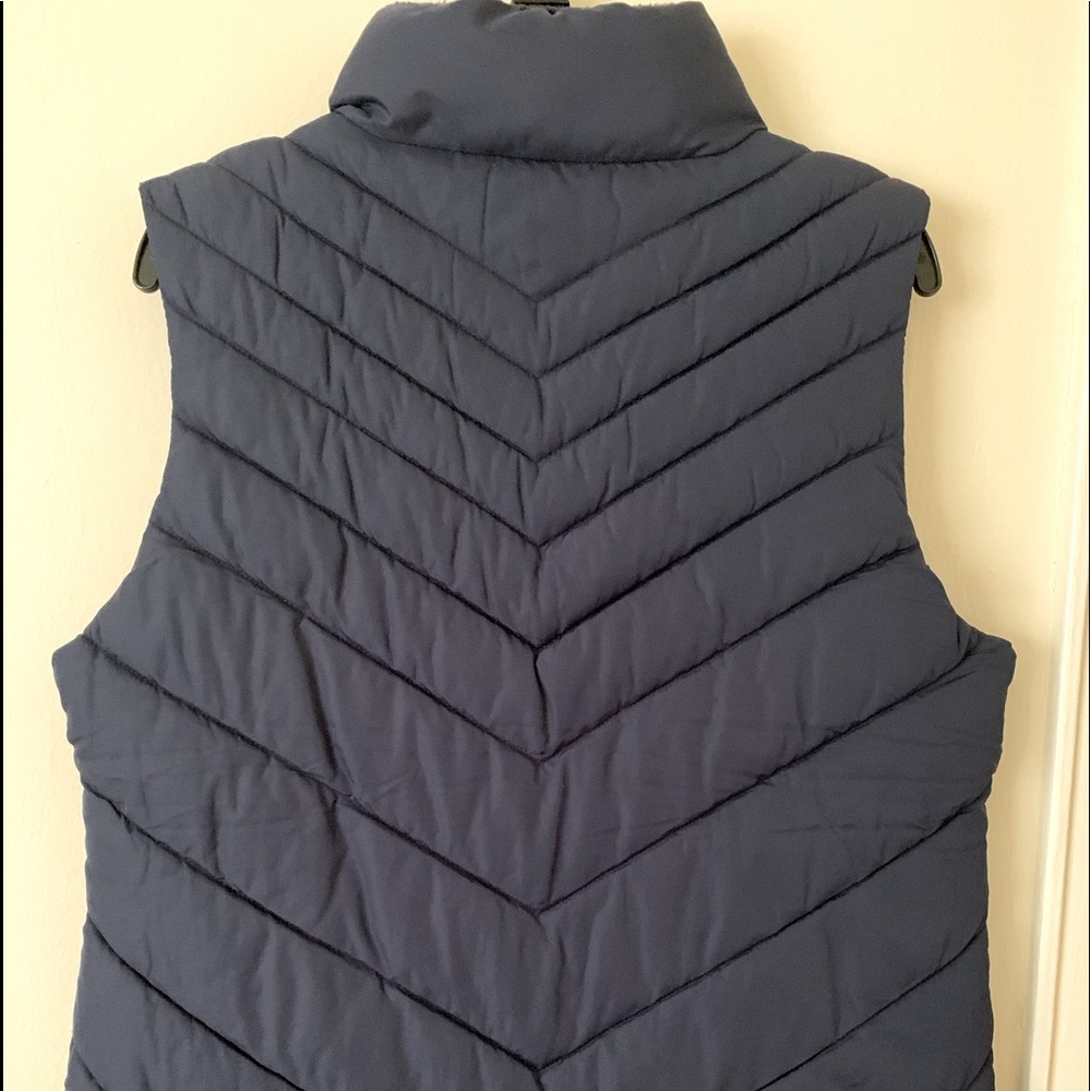 Gap Womens Puffer Vest Size S/ Navy Blue - Picture 2 of 4